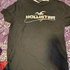 Hollister tshirt